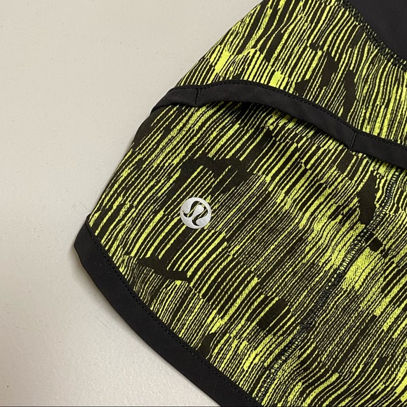 Lululemon Speed Short Down Pour Lime Light 2 EUC - Picture 6 of 12